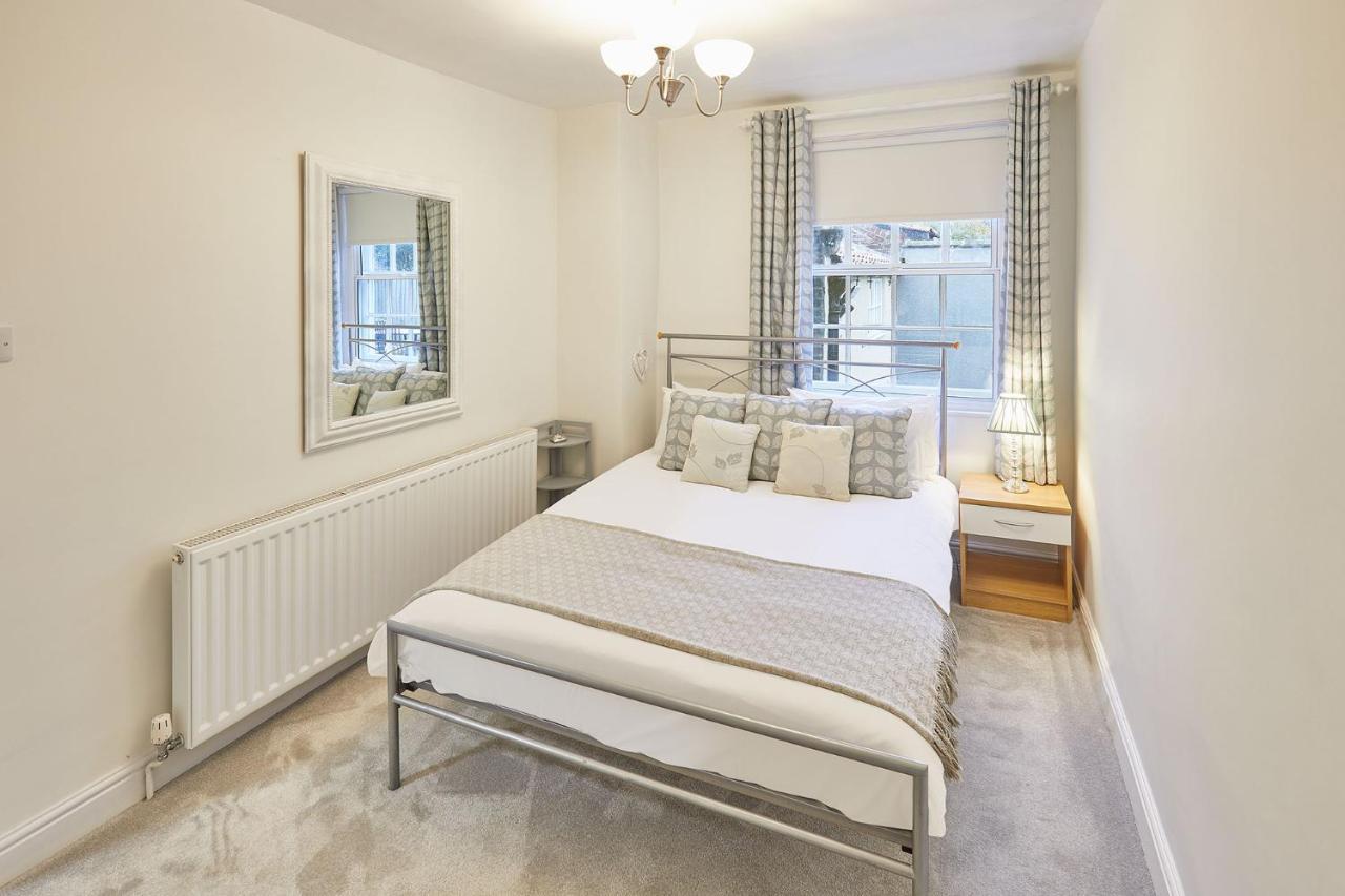 Host & Stay - Princess Place Townhouse Γουίτμπι Εξωτερικό φωτογραφία